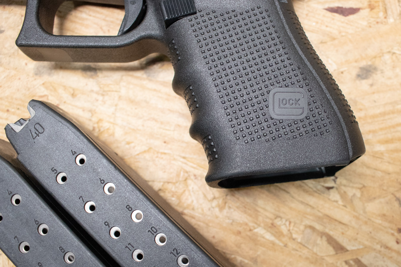 GLOCK 23 Gen4 40 S&W USA Police Trade-In Pistols with Two Magazines (Very Good Condition)